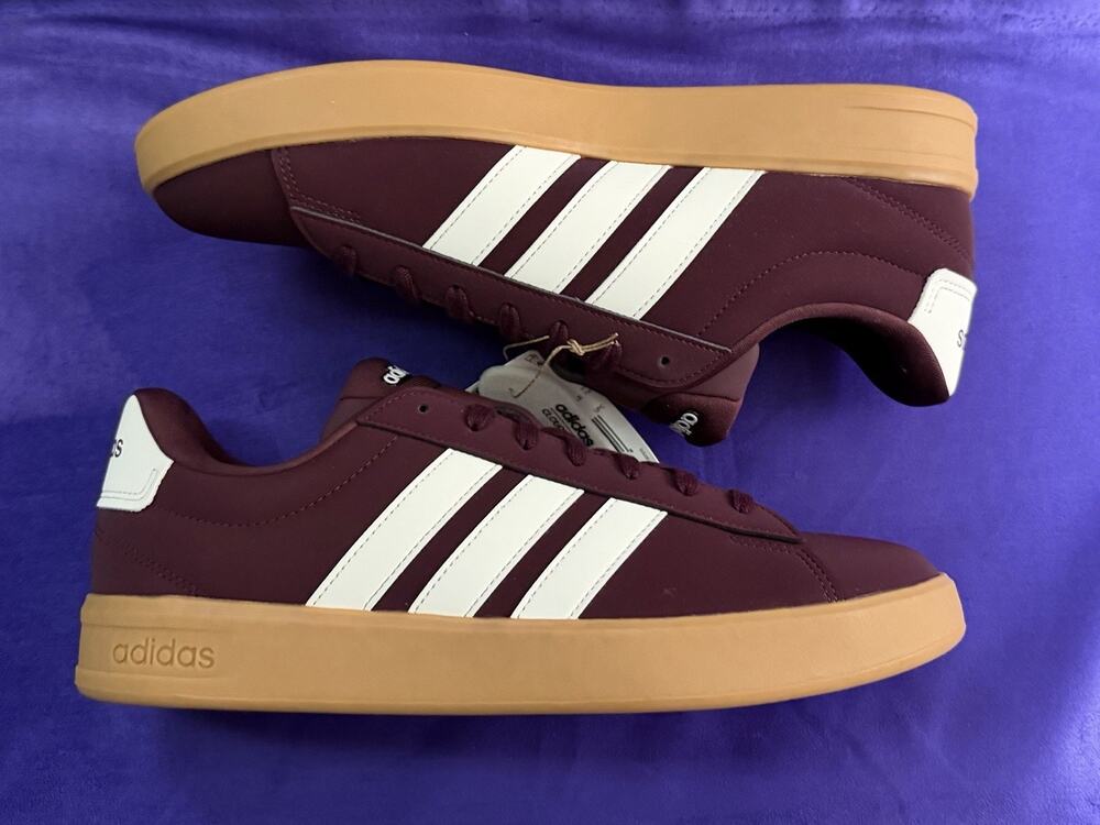 adidas men size 11 GRAND COURT 3.0 SHOE BNIB Burgundy Gum Sole
